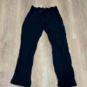 Lululemon Dance Studio Mid-Rise Pant
Regular